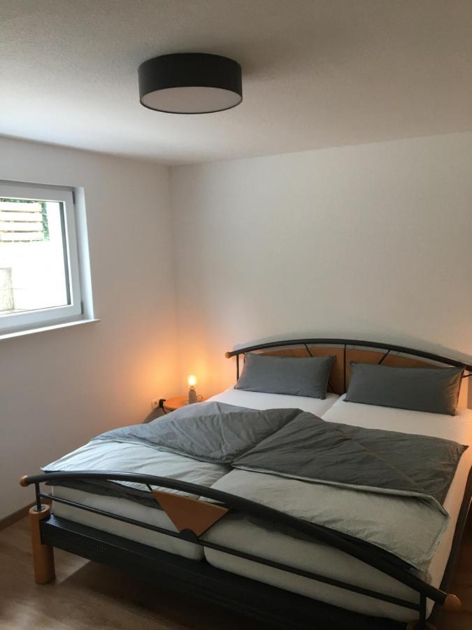 Peter'S Ferienwohnung Im Souterrain 诺伊里德 外观 照片